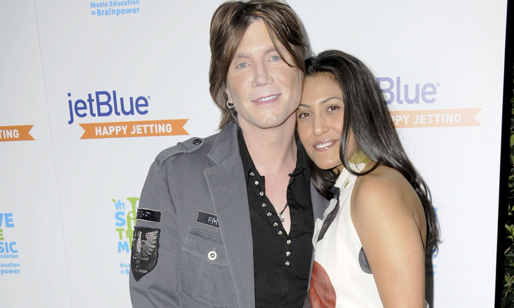 john rzeznik wife
