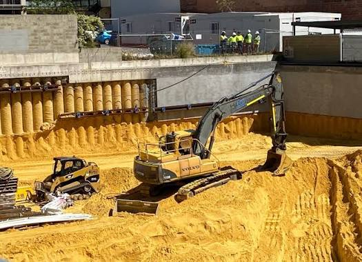 how to excavate a construction site
