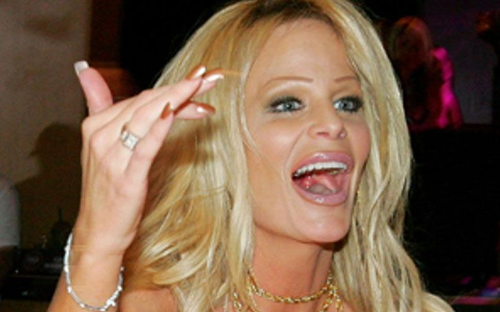 Lia Gerardini: Biography, Age, Vince Neil Marriage, Divorce, Family, and Life Today "lia gerardini"